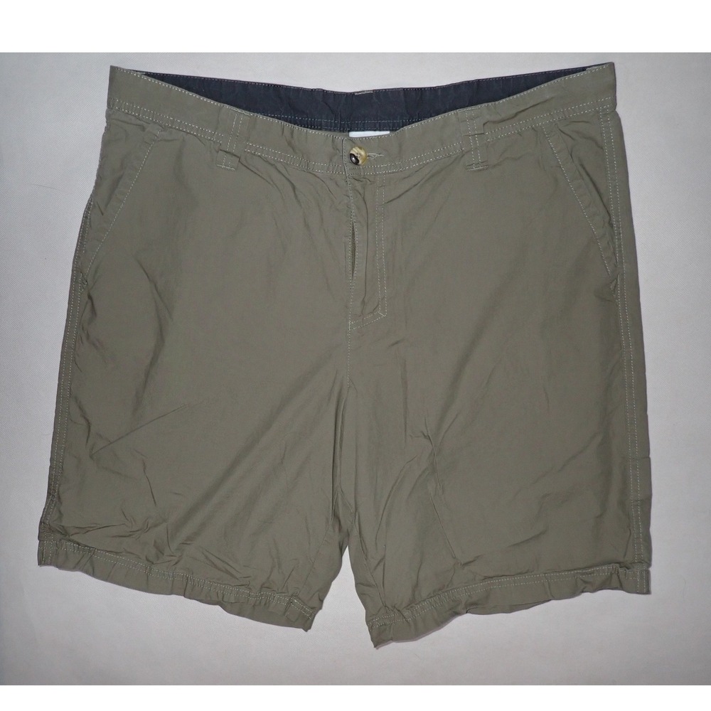 Columbia Shorts Mens 38 x 10 khaki green  Nylon outdoor hiking quick dry casual